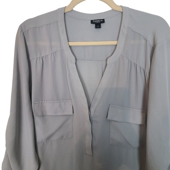 Torrid Womens 2X Gray Split Neck Harper Georgette Pullover 3/4 Sleeve Blouse - Picture 3 of 9